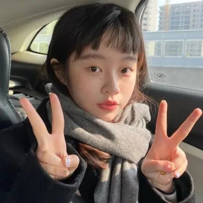 5个吓鬼的少年