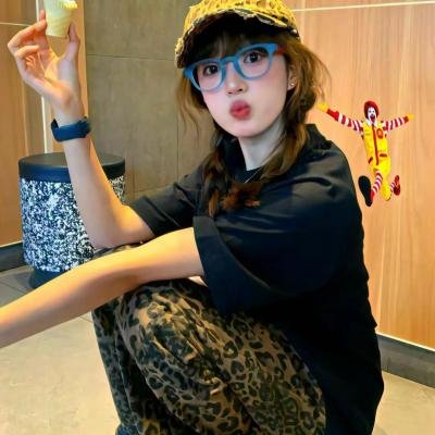 西塞奇女子
